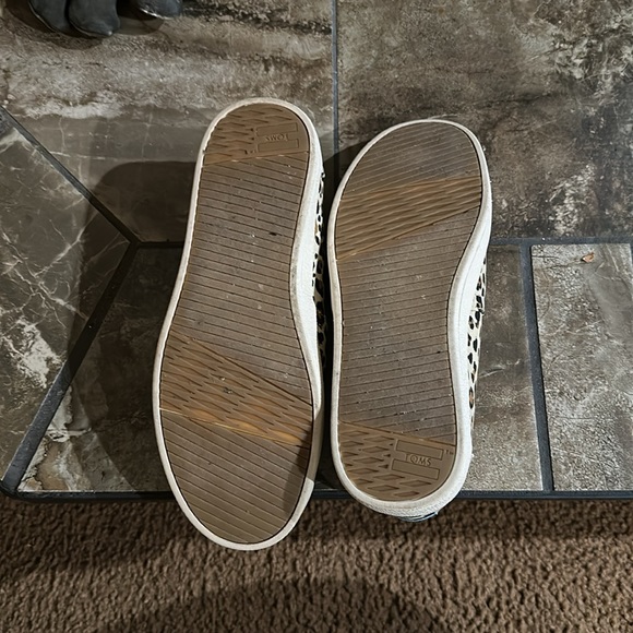 Tom’s - Picture 2 of 2